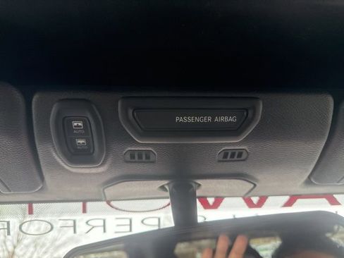 Used 2018 Jeep Wrangler Unlimited Rubicon w/ Safety Group AWD/4WD image 39