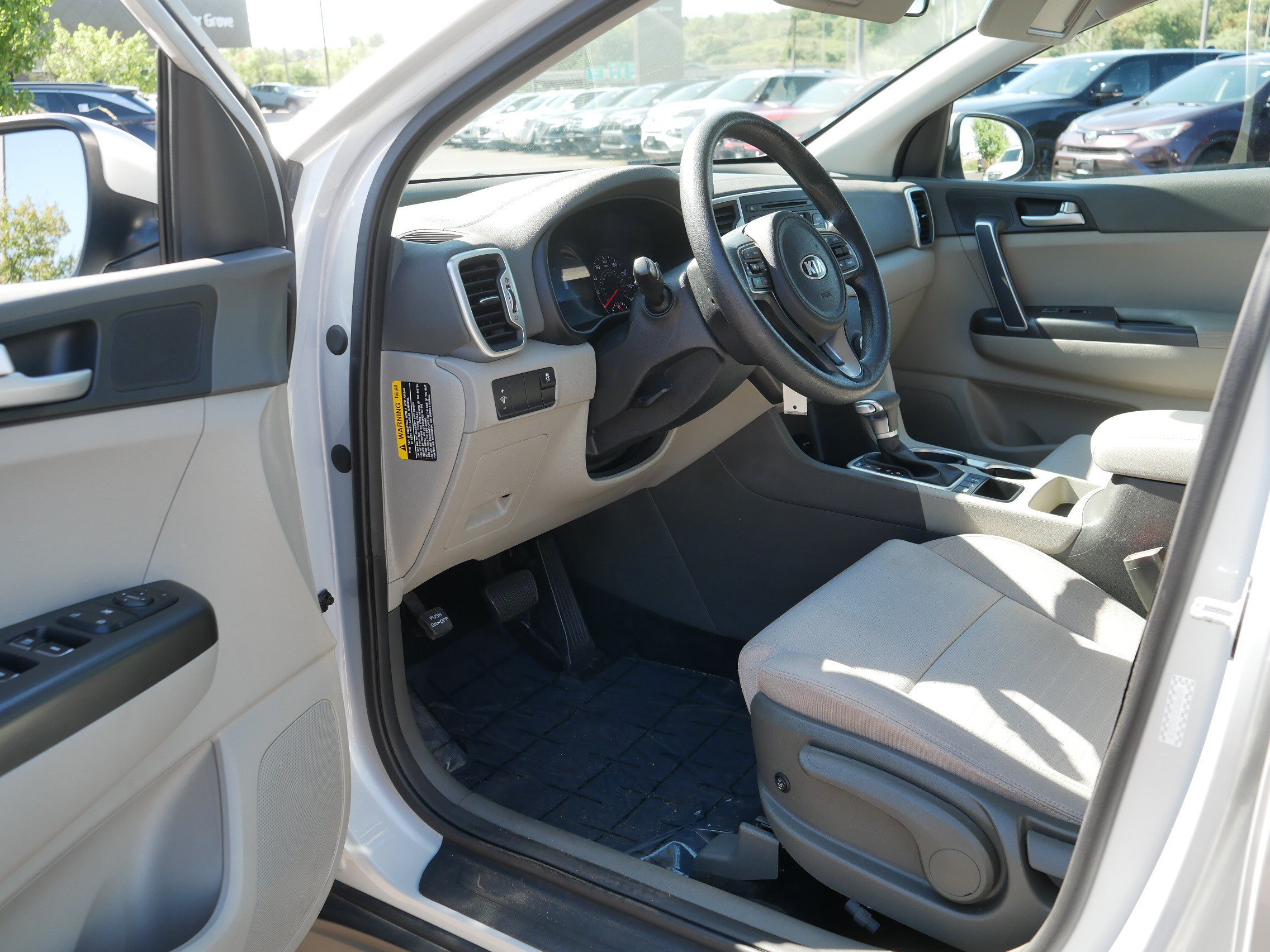 Used 2018 Kia Sportage LX AWD/4WD image 11