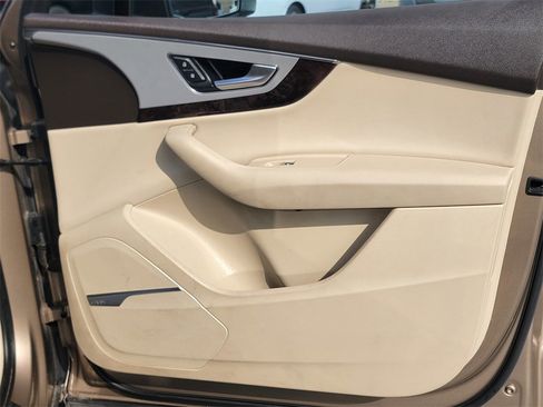 Used 2019 Audi Q7 2.0T Premium Plus w/ Premium Plus Package image 25