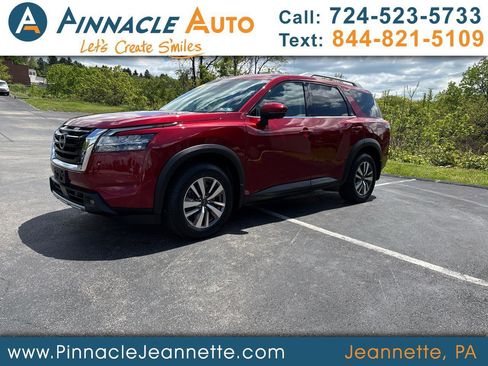 Used 2022 Nissan Pathfinder SL AWD/4WD image 1