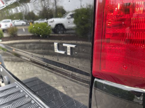 Used 2025 Chevrolet Silverado 1500 LT image 16