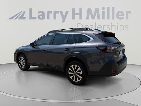 Certified 2025 Subaru Outback AWD/4WD image 3