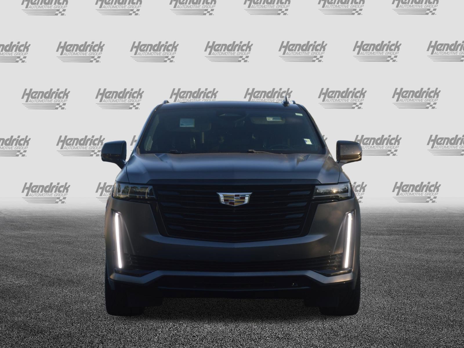 Used 2021 Cadillac Escalade Premium Luxury Platinum AWD/4WD image 2