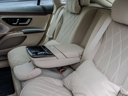 Used 2023 Mercedes-Benz EQS 580 4MATIC Sedan image 21