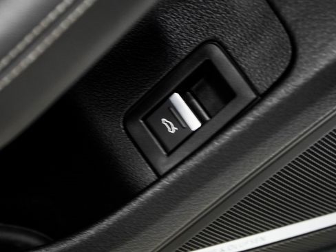 Used 2024 Audi A6 Premium Plus image 50