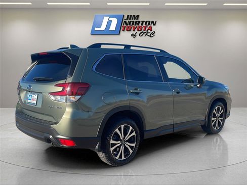 Used 2019 Subaru Forester Limited w/ Popular Package #3 image 5