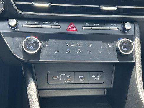Certified 2025 Hyundai Sonata SEL AWD/4WD image 31