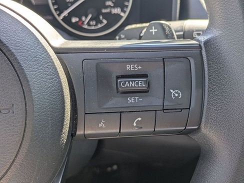 Used 2023 Nissan Rogue S FWD image 18