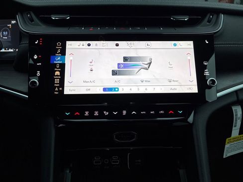 New 2026 Jeep Grand Cherokee Altitude AWD/4WD image 19