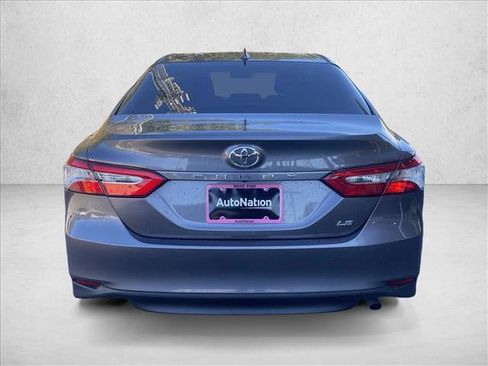 Used 2019 Toyota Camry LE image 6