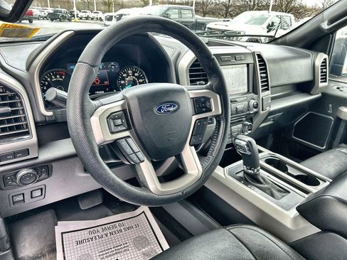 Used 2018 Ford F150 Lariat w/ Equipment Group 502A Luxury image 10