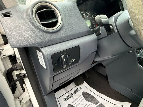 Used 2013 Ford Transit Connect XLT image 27