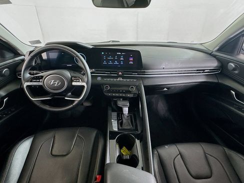 Used 2023 Hyundai Elantra Limited FWD image 25