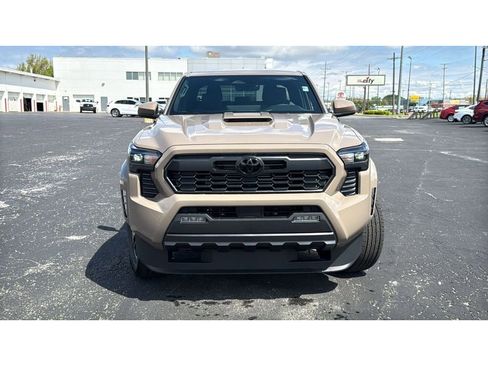 New 2026 Toyota Tacoma TRD Sport AWD/4WD image 2
