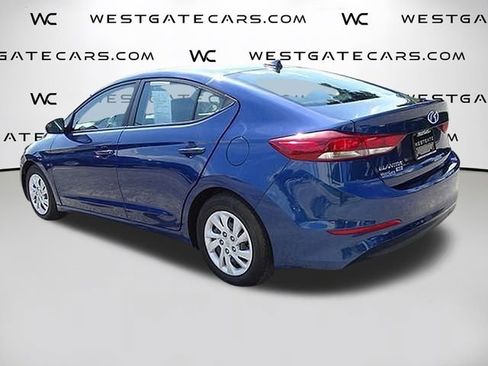 Used 2017 Hyundai Elantra SE image 9