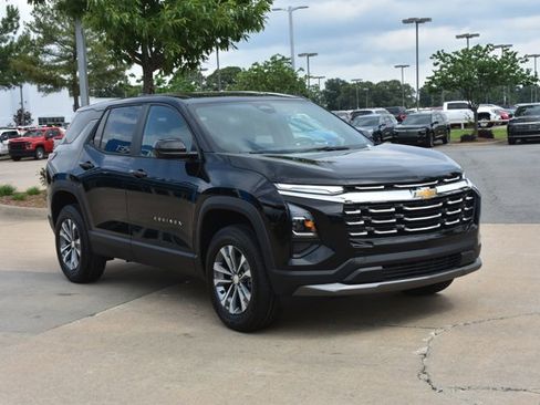 New 2026 Chevrolet Equinox LT FWD image 3