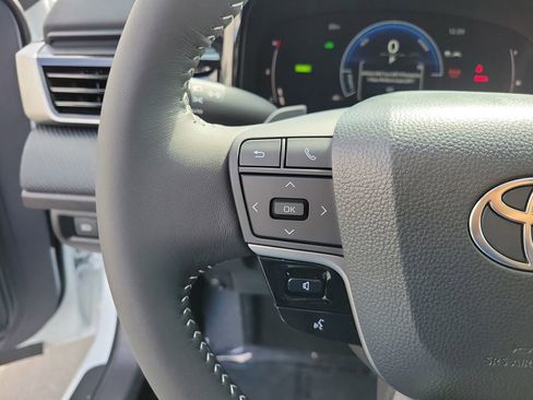 Used 2026 Toyota Camry SE w/ Convenience Package image 27