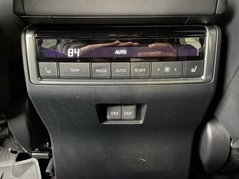 Used 2024 Lexus GX 550 image 25