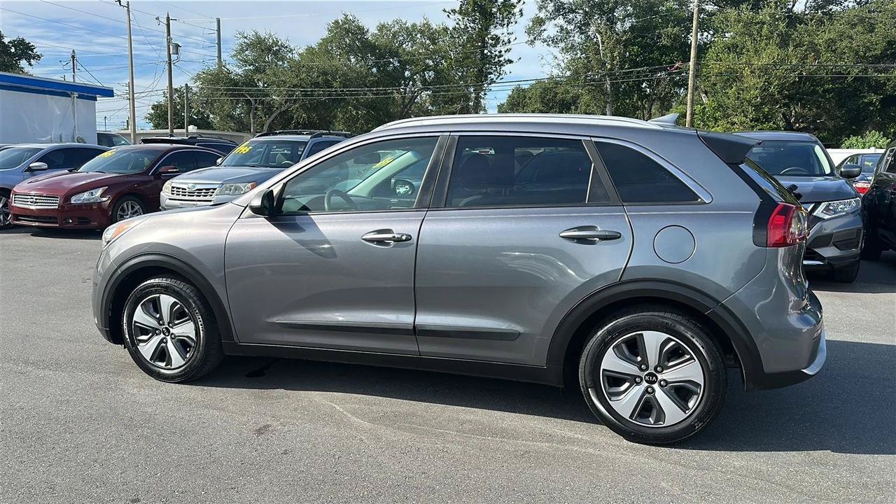 Used 2018 Kia Niro LX FWD image 12