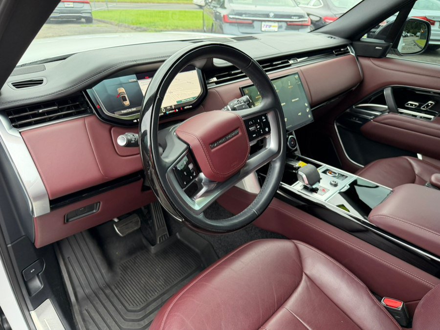 Used 2023 Land Rover Range Rover SE AWD/4WD image 17
