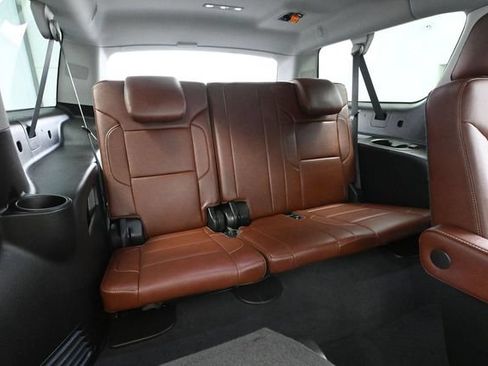 Used 2019 Chevrolet Suburban Premier w/ Premier Plus Edition AWD/4WD image 53