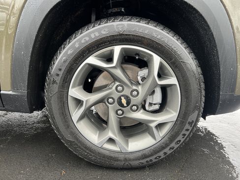 Used 2024 Chevrolet Trax LT image 10