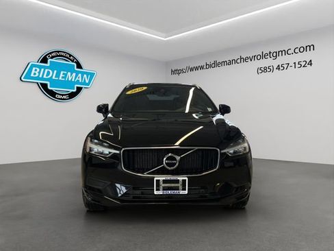 Used 2020 Volvo XC60 T5 Momentum image 2