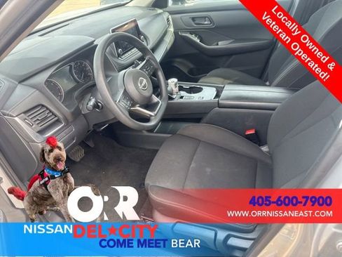 Used 2024 Nissan Rogue S FWD image 3
