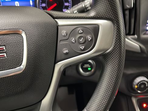 Used 2024 GMC Terrain SLE FWD image 7