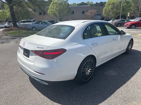 Used 2025 Mercedes-Benz C 300 4MATIC Sedan image 5