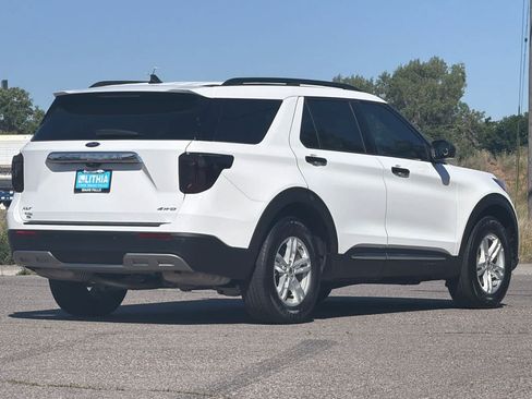 Certified 2023 Ford Explorer XLT w/ Equipment Group 202A AWD/4WD image 2