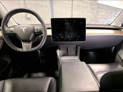 Used 2021 Tesla Model 3 Long Range image 18