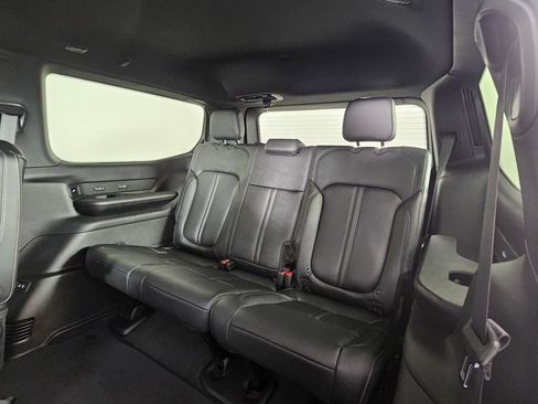 New 2026 Jeep Grand Wagoneer Limited AWD/4WD image 38