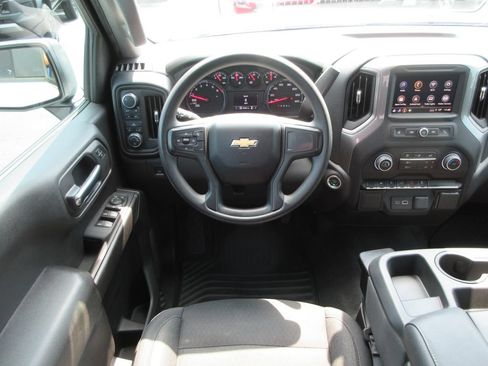 Used 2022 Chevrolet Silverado 1500 Custom AWD/4WD image 13