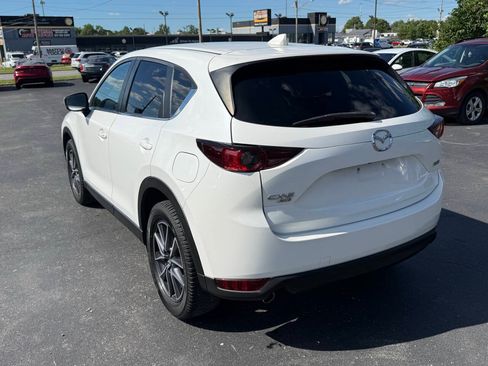Used 2018 MAZDA CX-5 Touring w/ Preferred Equipment Package AWD/4WD image 3