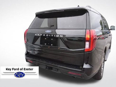 Certified 2025 Ford Expedition Active AWD/4WD image 9