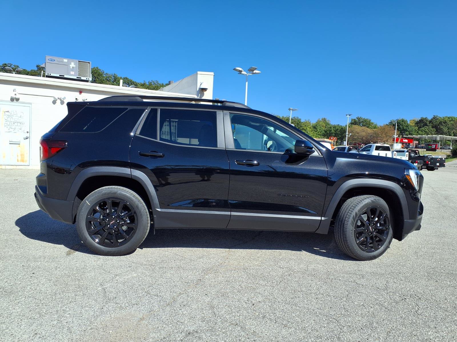 New 2027 GMC Terrain Elevation w/ Black Edition FWD image 17
