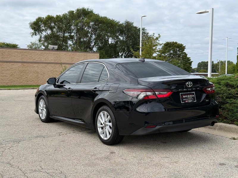 Used 2024 Toyota Camry LE FWD image 5