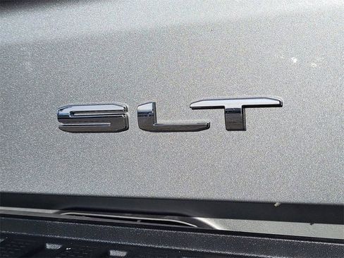 Certified 2024 GMC Sierra 1500 SLT image 13