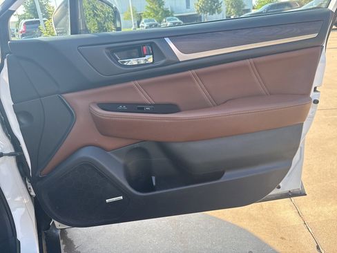 Used 2018 Subaru Outback 3.6R Touring w/ Protection Package #1 image 11