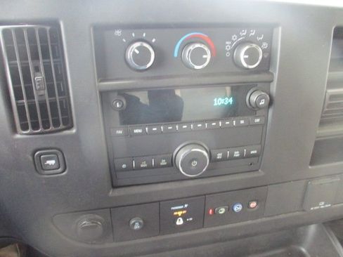 Used 2021 Chevrolet Express 3500 w/ Power Convenience Package image 16