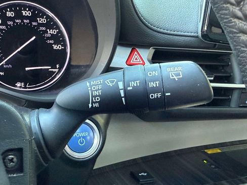 Used 2022 Toyota Sienna Limited AWD/4WD image 36