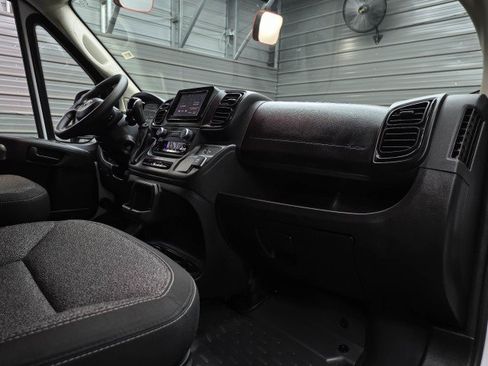Used 2023 RAM ProMaster 2500 FWD image 14