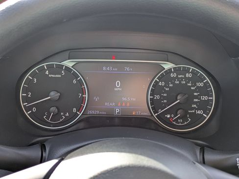 Used 2025 Nissan Altima 2.5 SV FWD image 14