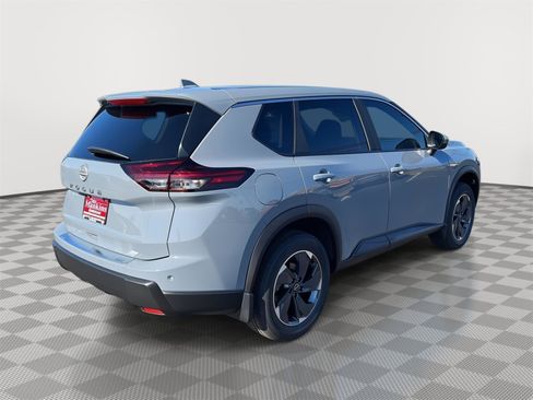 New 2026 Nissan Rogue SV image 4