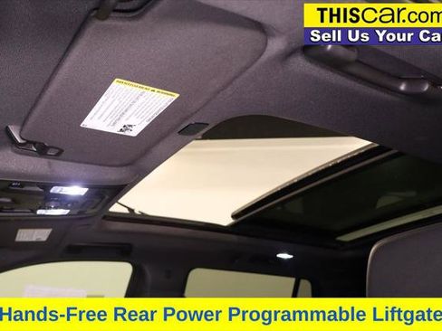 Used 2022 Chevrolet Tahoe Z71 w/ Luxury Package image 20