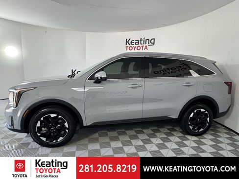 Used 2024 Kia Sorento S AWD/4WD image 8