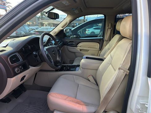 Used 2012 GMC Yukon Denali image 9