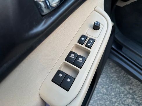 Used 2016 Subaru Outback 2.5i Premium image 26