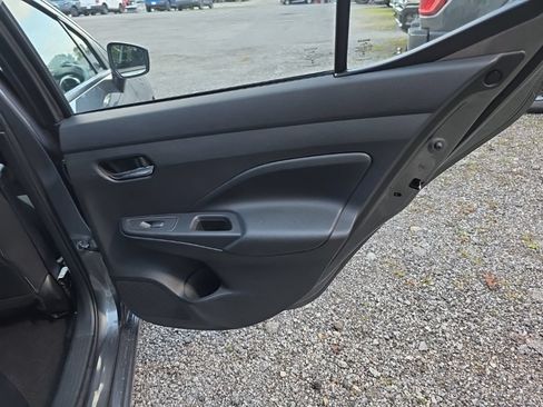 Used 2025 Nissan Versa SV FWD image 17